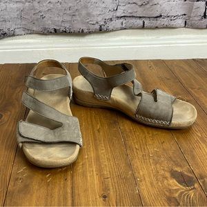 Gabor taupe leather sandals size 38